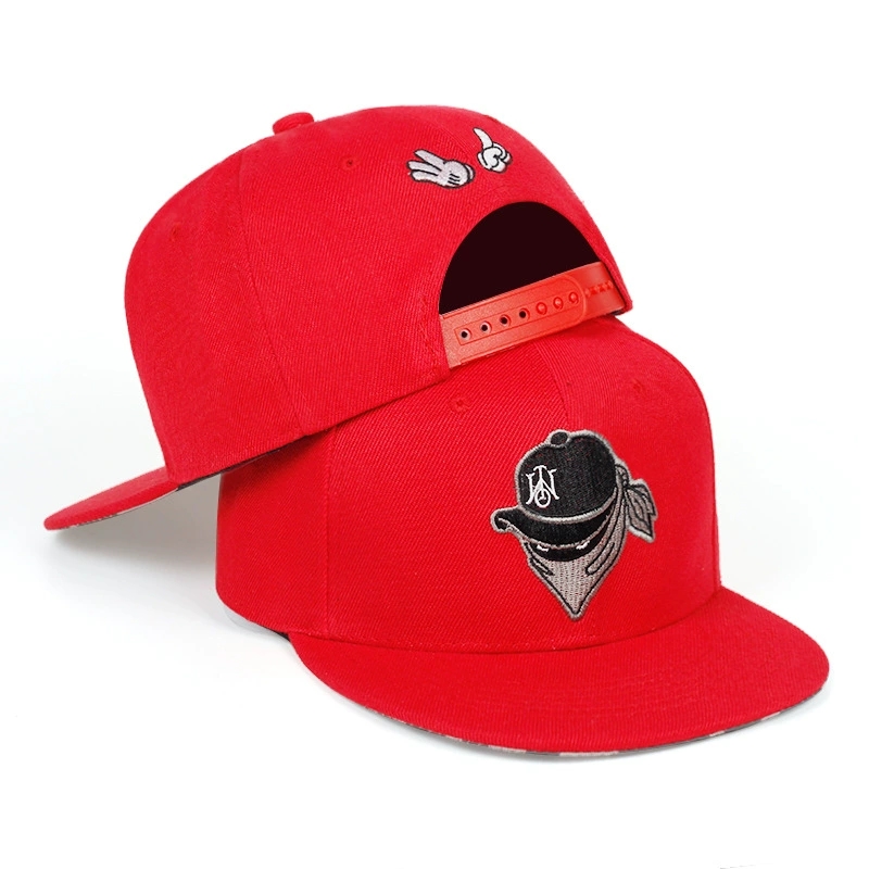 Factory Wholesale 5 Panel Black Snapback Cap Fashion Cartoon Embroidery Cotton Hat